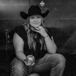 Meet your Posher, Abbie